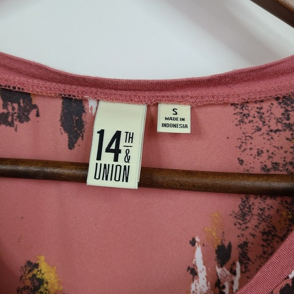 14th And Union Abstract Pattern Short Sleeve Blouse Womens Small - Picture 3 of 5